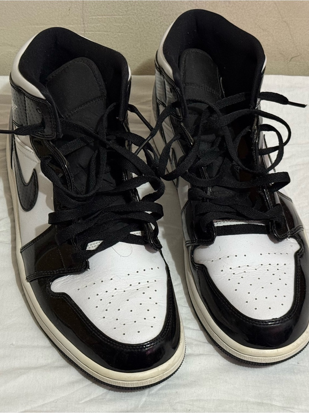 Black & White High-Top Air Jordan 1